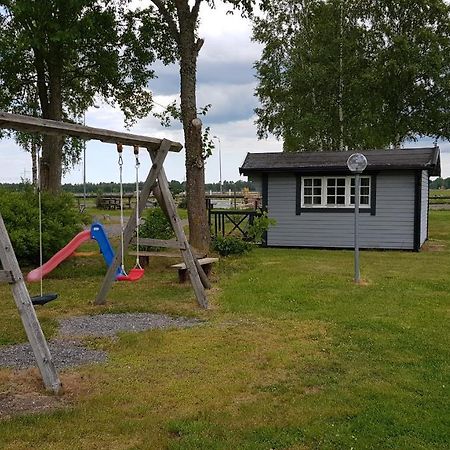 Backgardens Stugby Vila Axvall Exterior foto