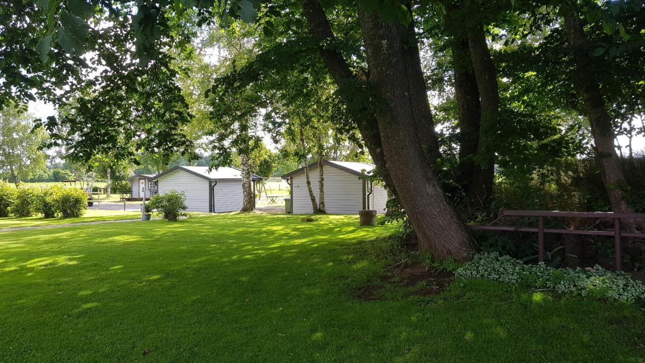 Backgardens Stugby Vila Axvall Exterior foto